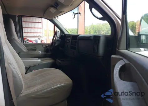 2008 Chevrolet Express Ls z USA, uszkodzony, nr VIN 1GAHG35K481202512